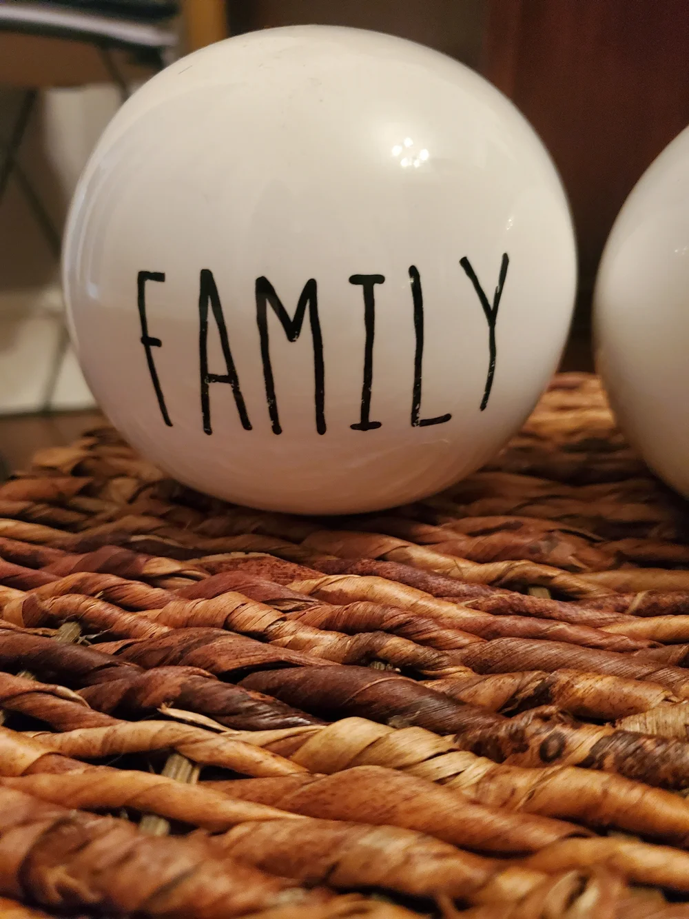 Decorative White Ceramic Balls with Lettering